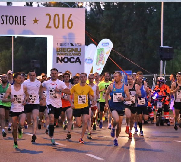 Biegnij Warszawo Nocą