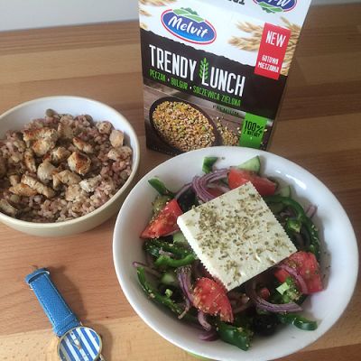 Sałatka a'la grecka i trendy lunch z indykiem