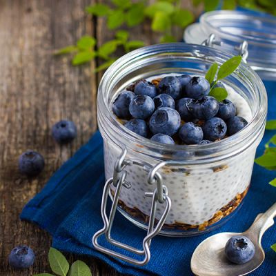 Pudding z chia z jagodami